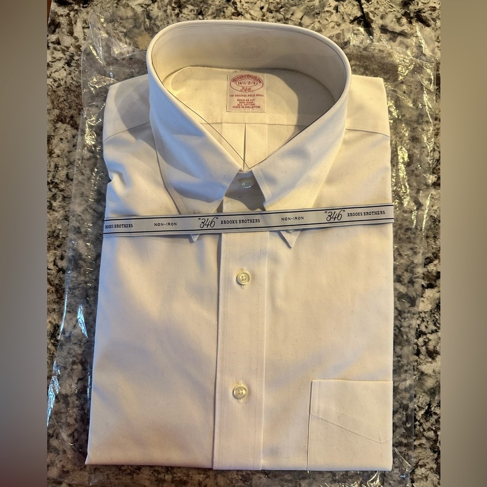 Brooks Brothers Regular fit white shirt, 16.5 2/3, brand new